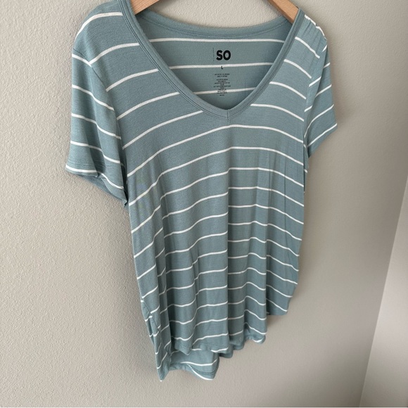 SO Light Blue & White V-Neck Basic Casual Short Sleeve Tee Size Large - Picture 3 of 10